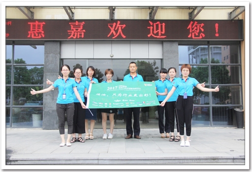 【聚焦精油】合成精油研發(fā)應(yīng)側(cè)重精油組方與制劑工藝的組合效應(yīng)