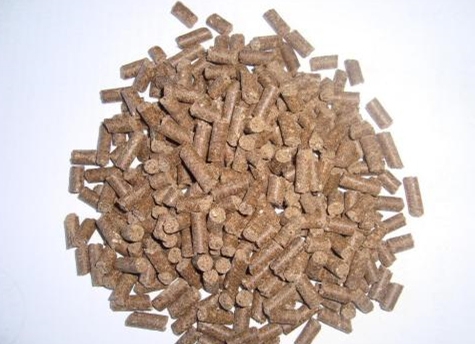 顆粒料、粉料、濕拌料到底該怎么選？怎么喂？